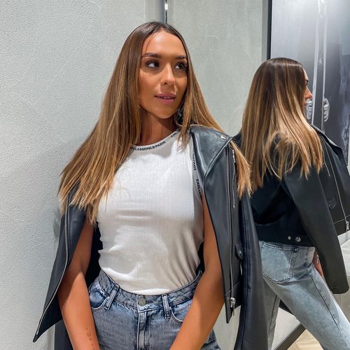 💬 Gdy słyszysz 👖 „jeans” 👖myślisz… ▪️"Uczucie swobody i luzu, które towarzyszy mi w codziennych przygodach". ▪️...